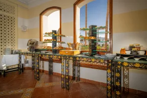 PLAISIR BUFFET — frame 20